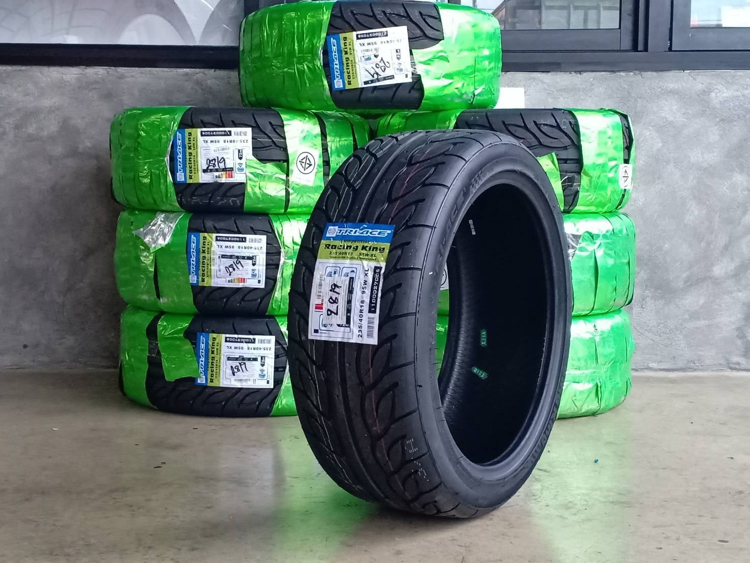 TRI-ACE RACING KING 235/40-18 ปี19 มาใหม่ ราคาพิเศษ