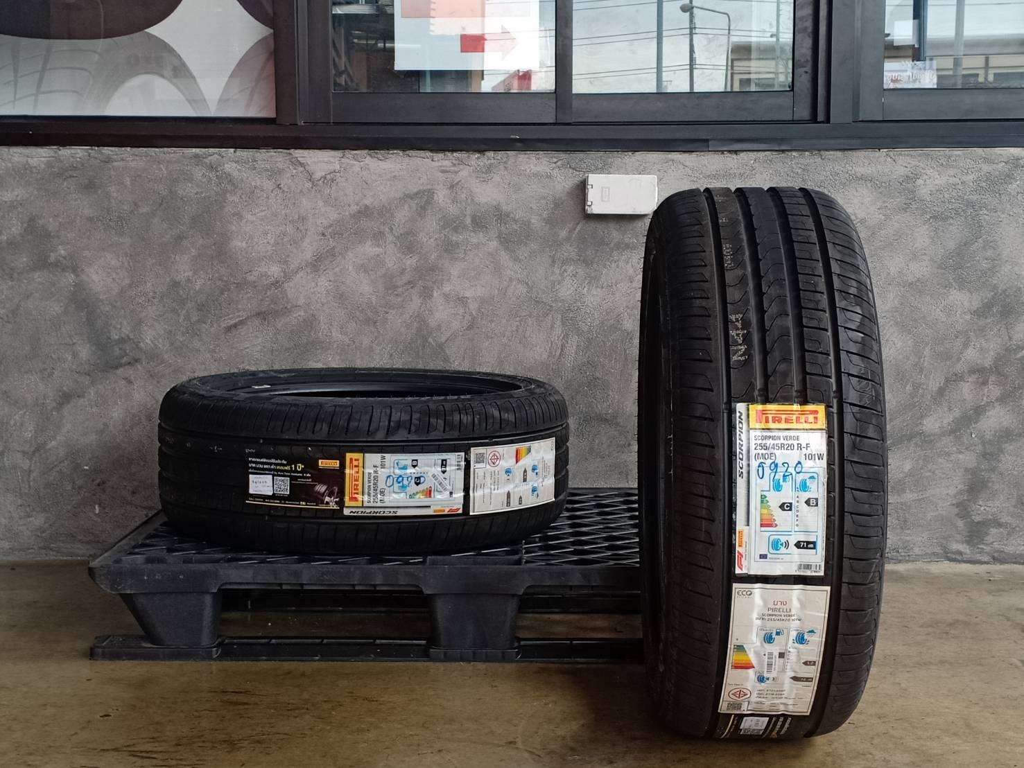 PIRELLI 255/45R20 SCORPION VERDE R-F (MOE) 101W MADE IN GERMANY