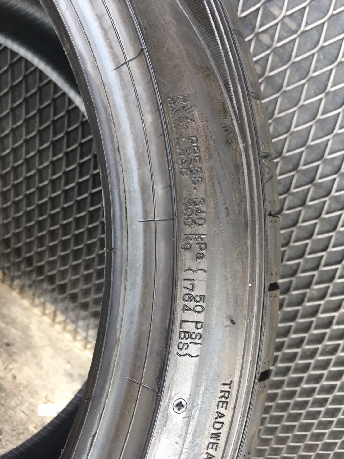 DUNLOP SPORTMAXX050+ 275/35-19 ยางใหม่ ราคาถูก