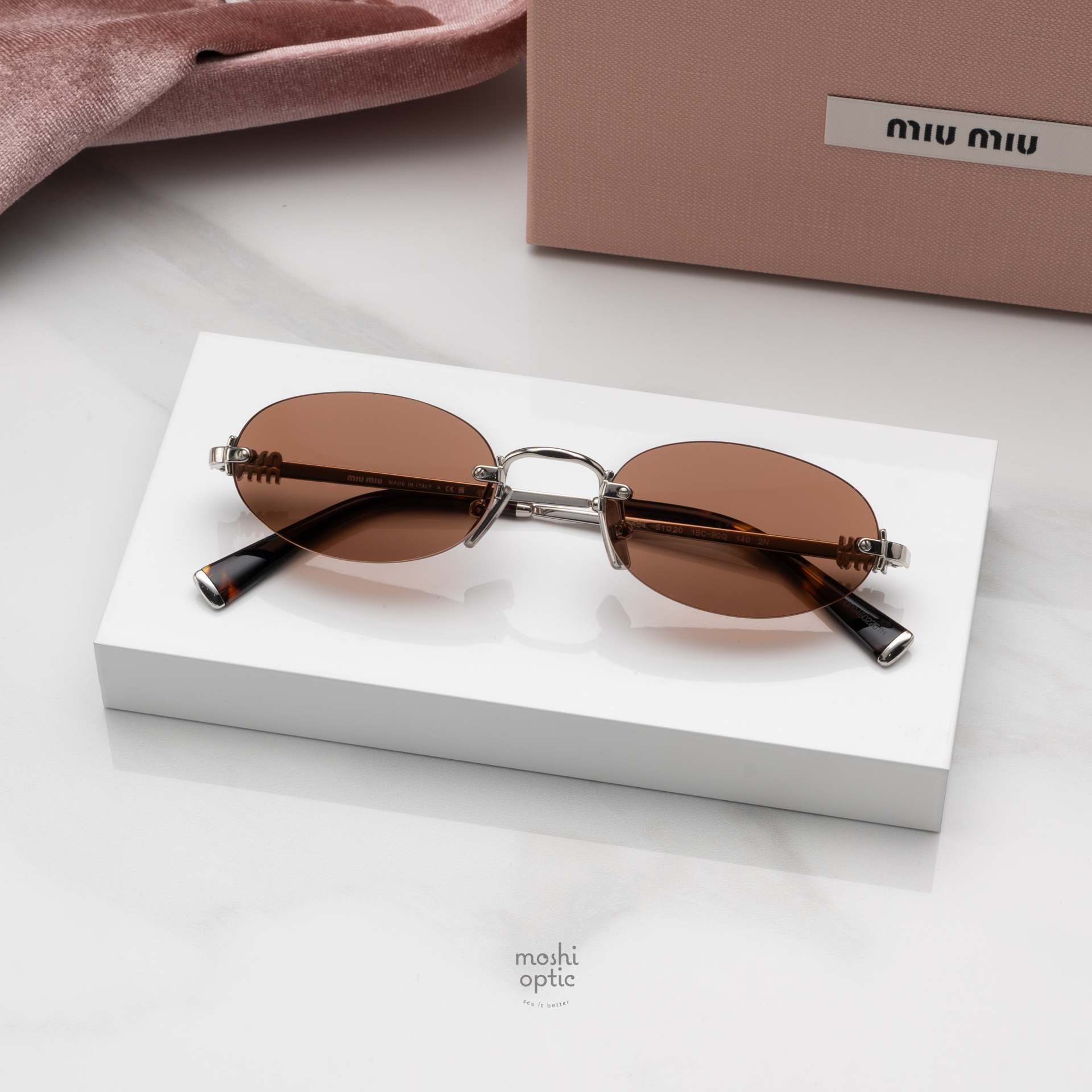 แว่นกันแดด Miu Miu MUA54S 1BC90Q