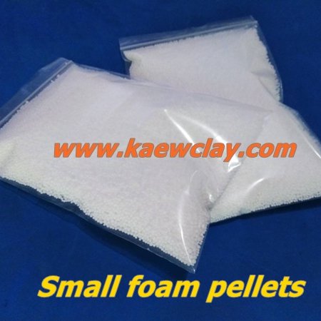 โฟมเม็ดเล็ก (Small foam pellets)