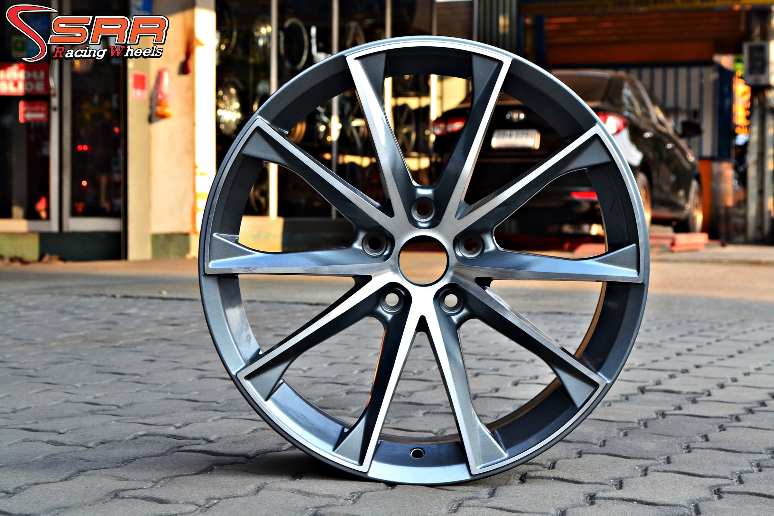 FM735 ขอบ18นิ้ว วงละ3,500.-