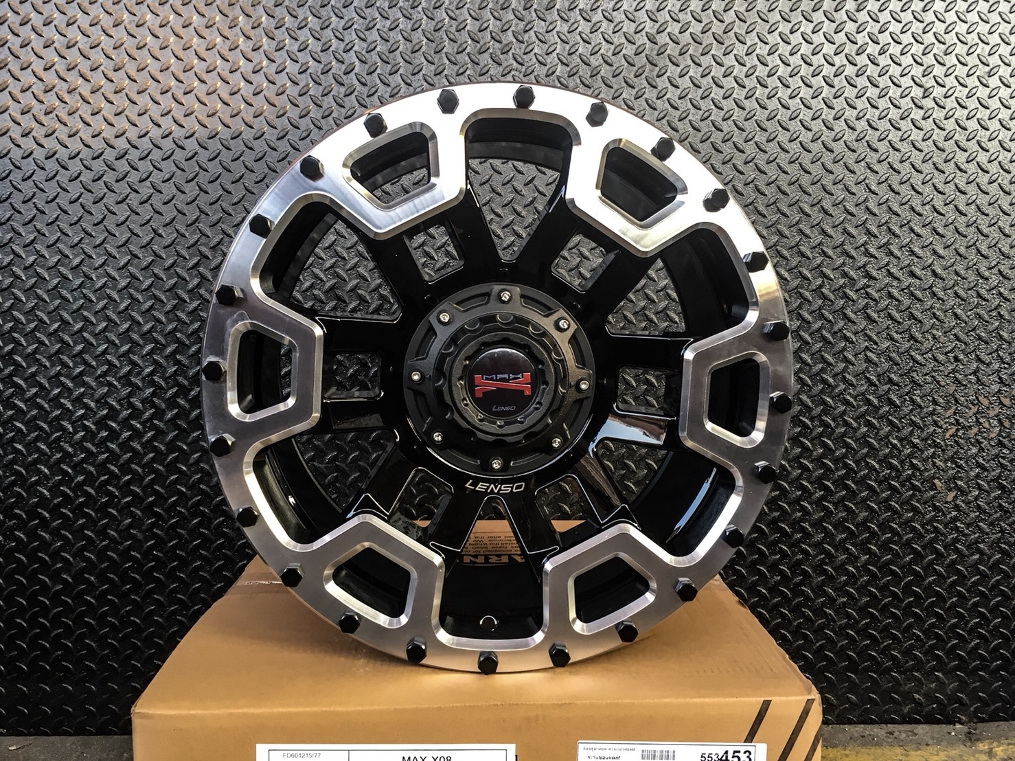 ล้อแม็กซ์ LENSO MAXX08 PCD 6X139 20x9 ET +20