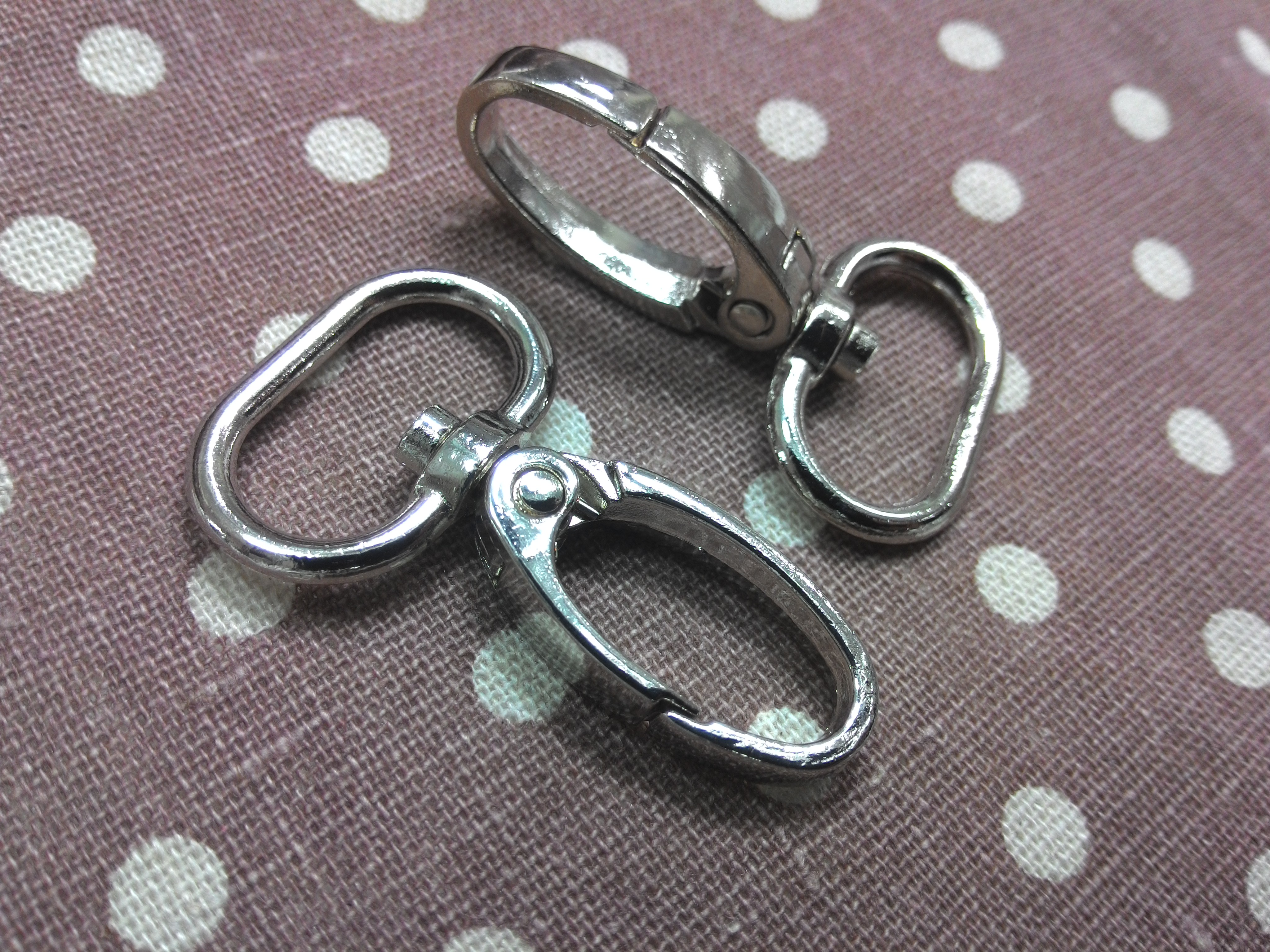 คอหมาดอกบัวก้น6หุน เงิน