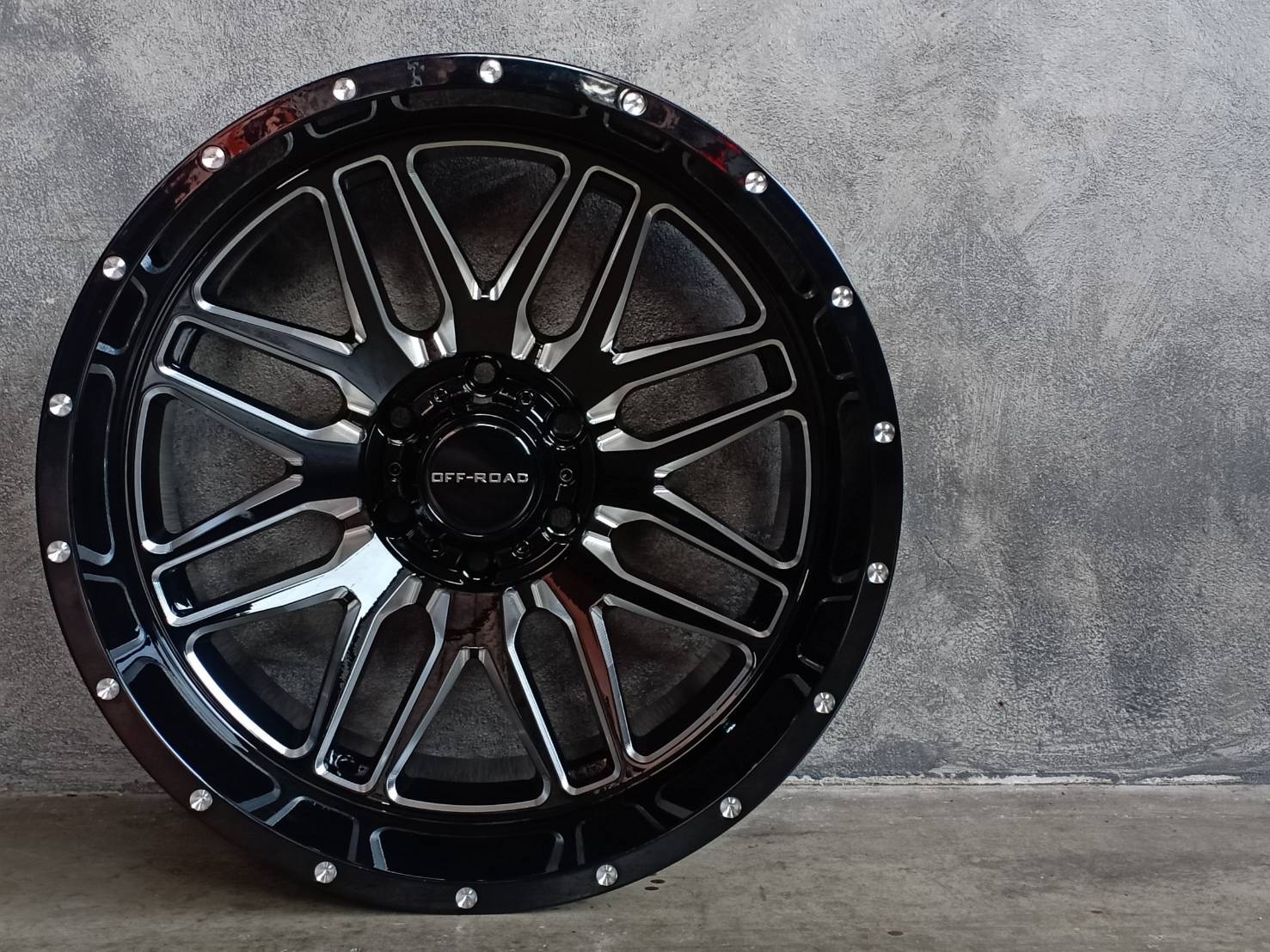 MT231 20X12 6X139.7 -44 106.1 GLASS BLACK MILL