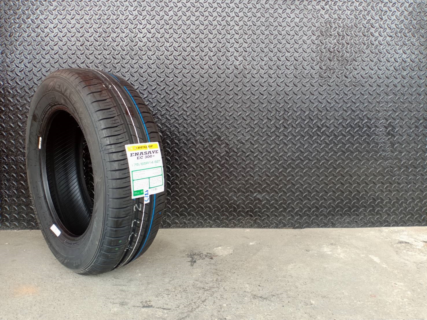 DUNLOP 175/65R14 ENASAVE EC 300+ ราคาส่ง
