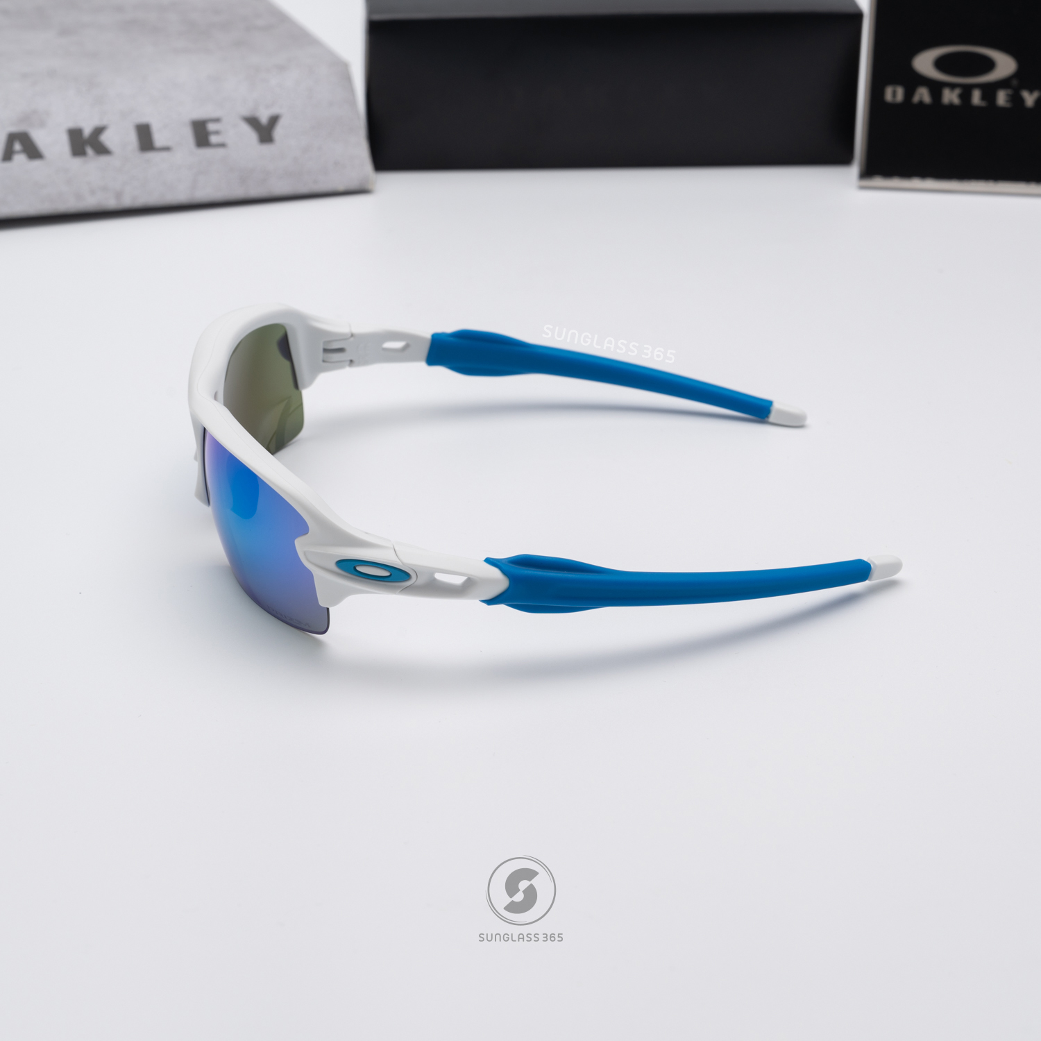 Oakley OJ9005-16 Flak XS Matte White Prizm Sapphire
