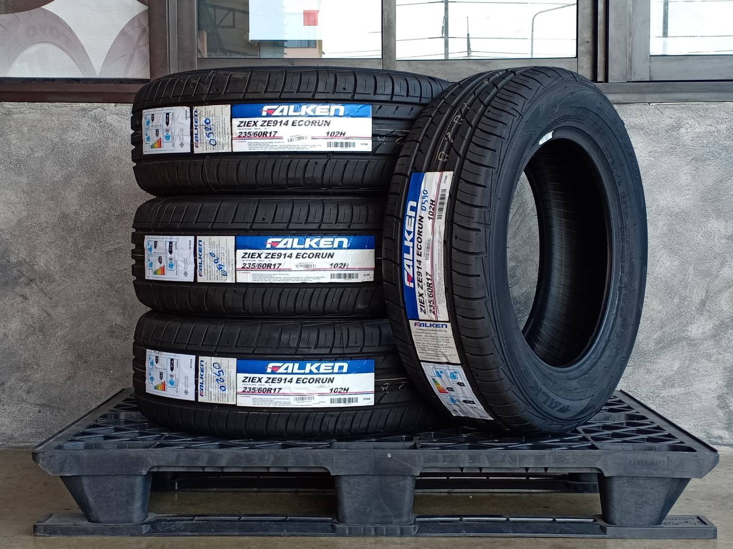 FALKEN 235/60R17 ZIEX ZE914 ECORUN 102H MADE IN THAILAND