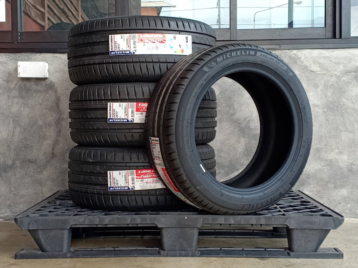MICHELIN 245/45ZR17 PILOT SPORT 4ST 99Y MADE IN THAILAND