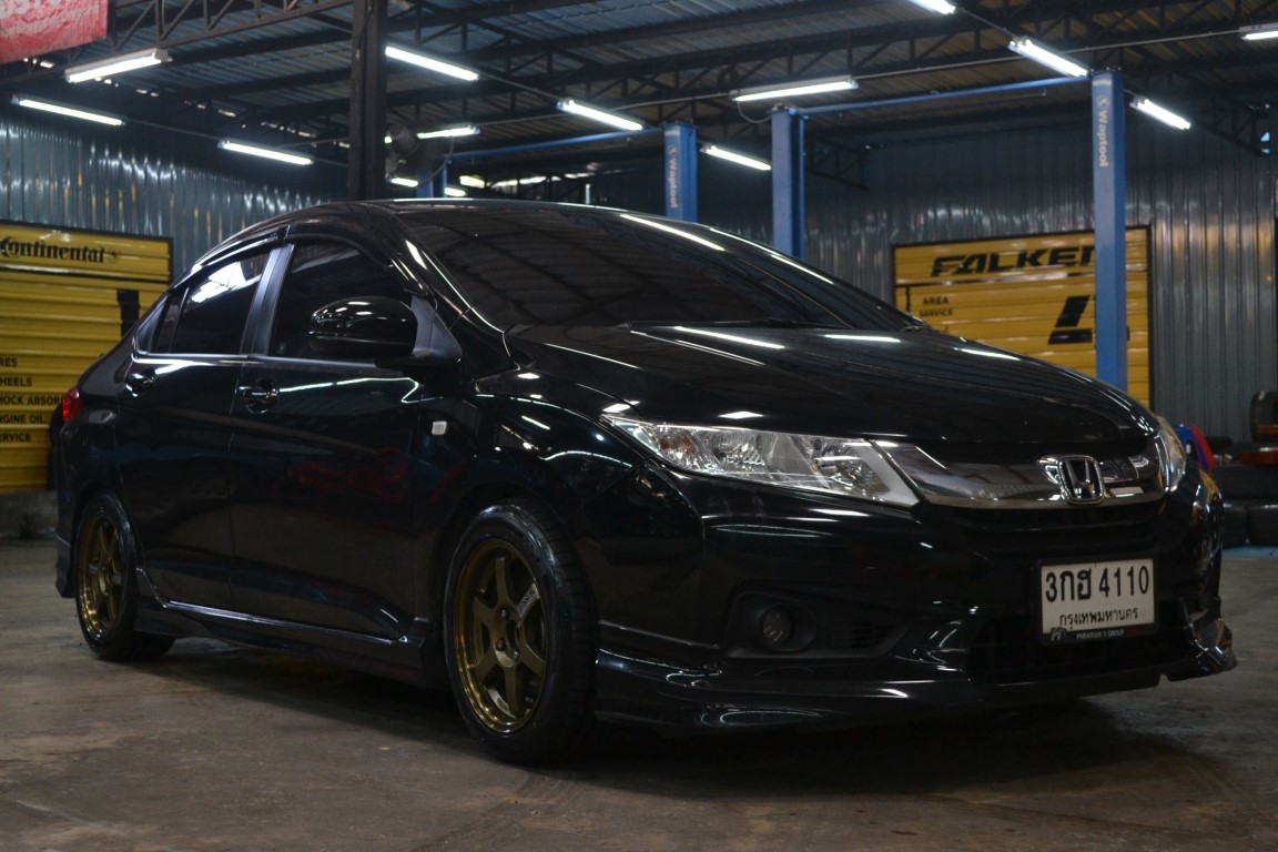 TOYO DRB 195-55-15 เส้น 2500 ปกติ 3500 ปี18 ลดราคา