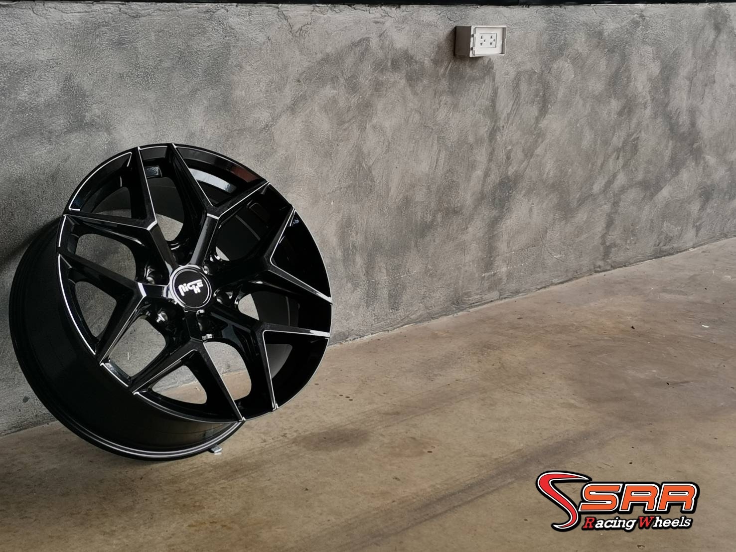 NICHE-VICE 20X9 6X139.7 30 GLOSS BLACK (ดำเงา)