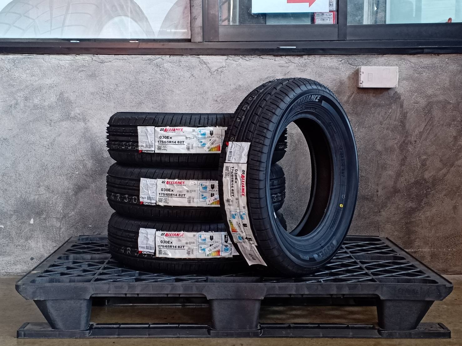 YOKOHAMA 175/65R14 ALLIANCE 030EX