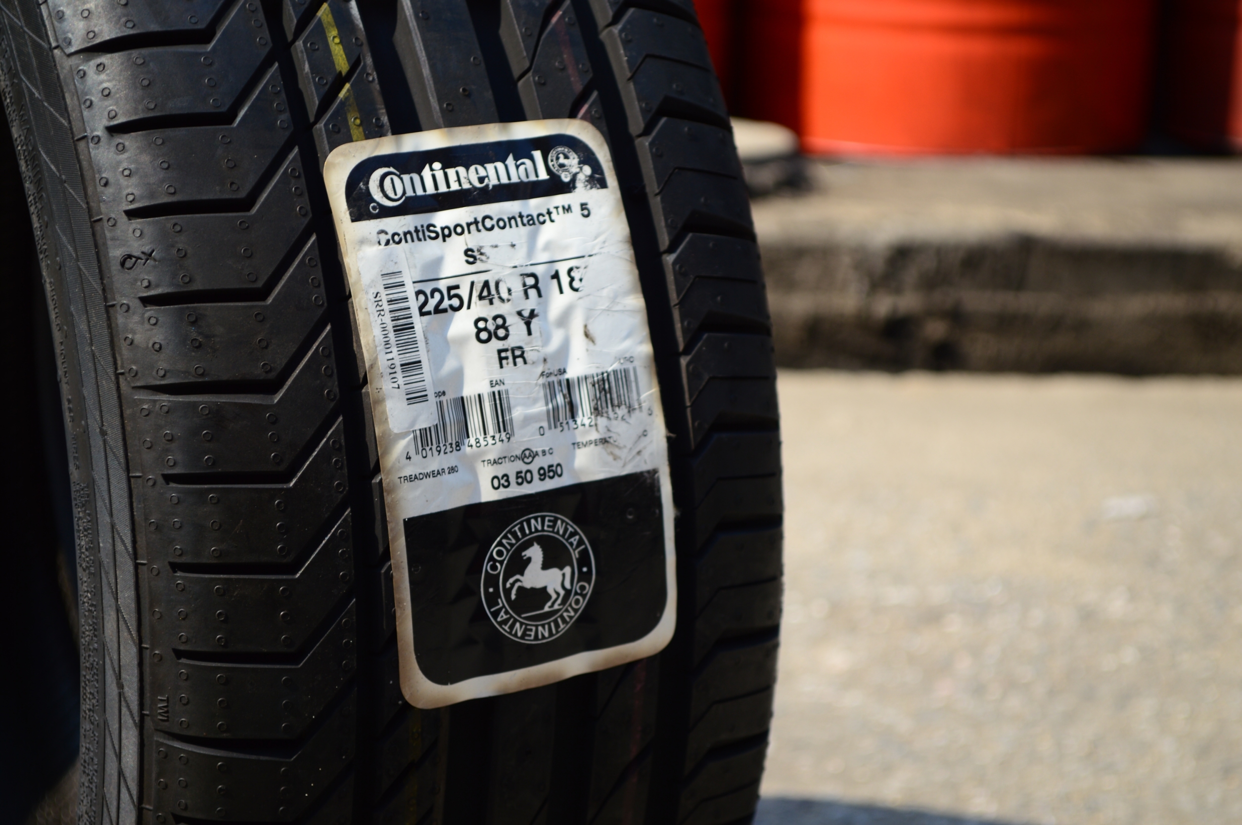 CONTINENTAL CONTACT5 RFT 225/40-18 เส้น 6800 ปกติ 14500