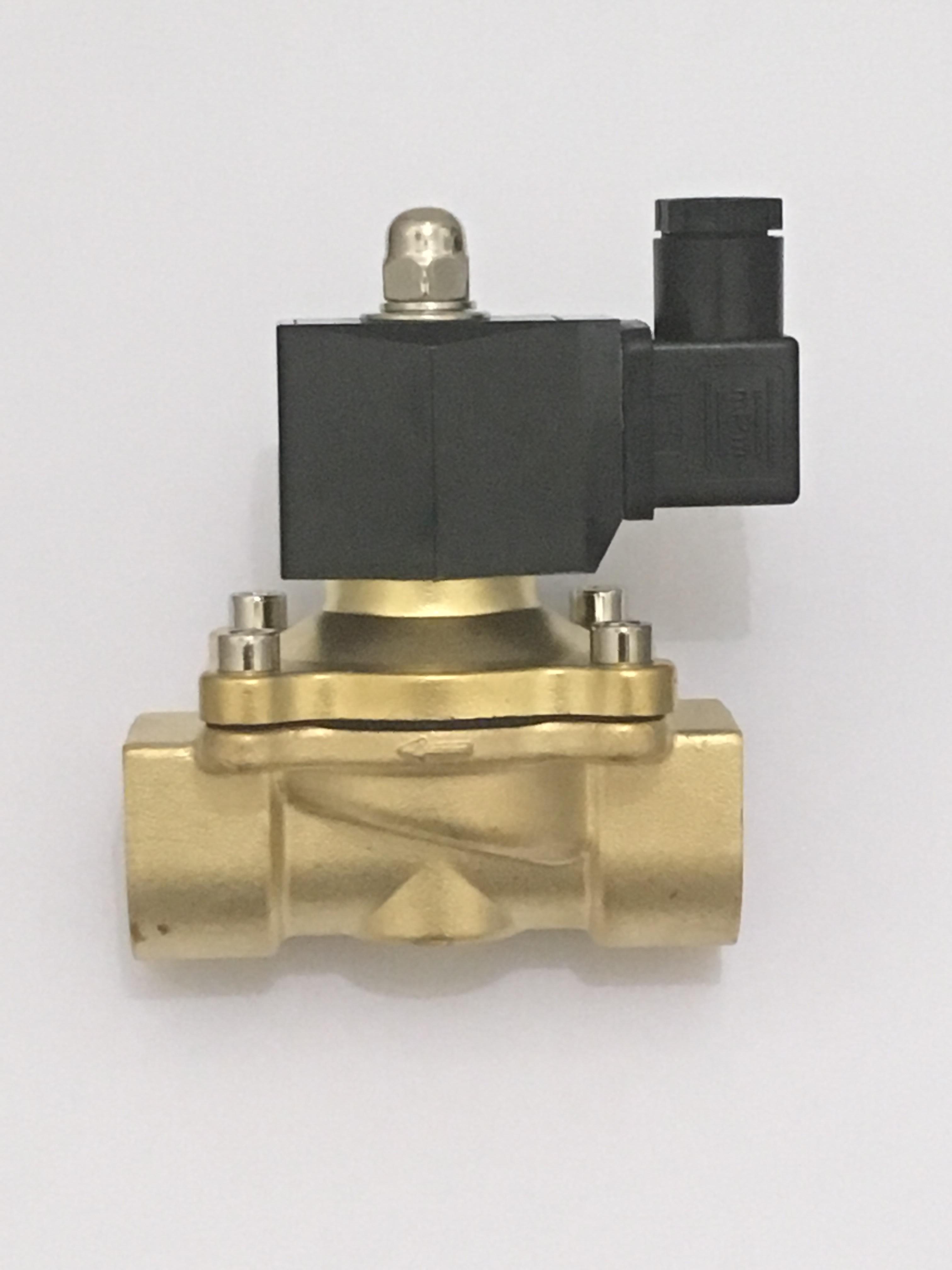 โซลีนอยด์วาล์ว (Solenoid Valve) ขนาด 1 นิ้ว 220VAC