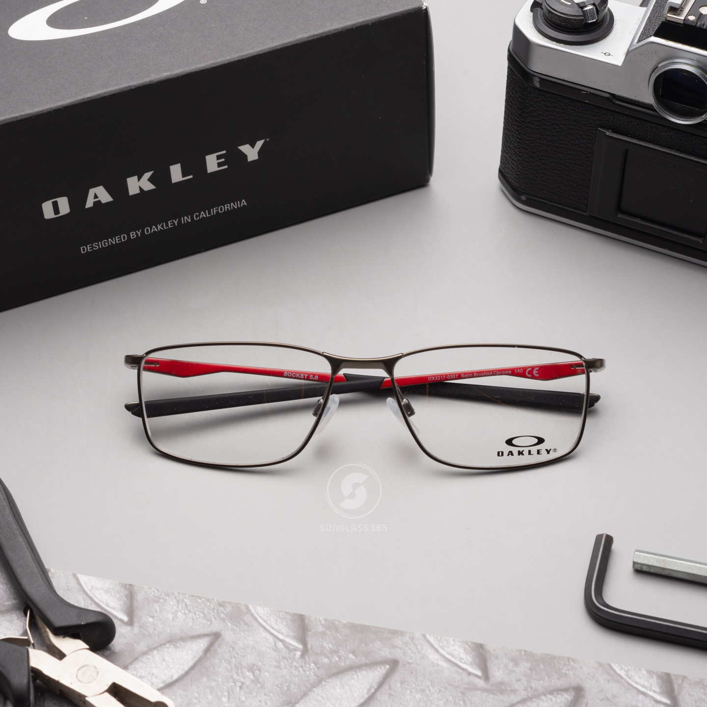 Oakley Socket 5.0 OX3217-03 Satin Brushed Chrome