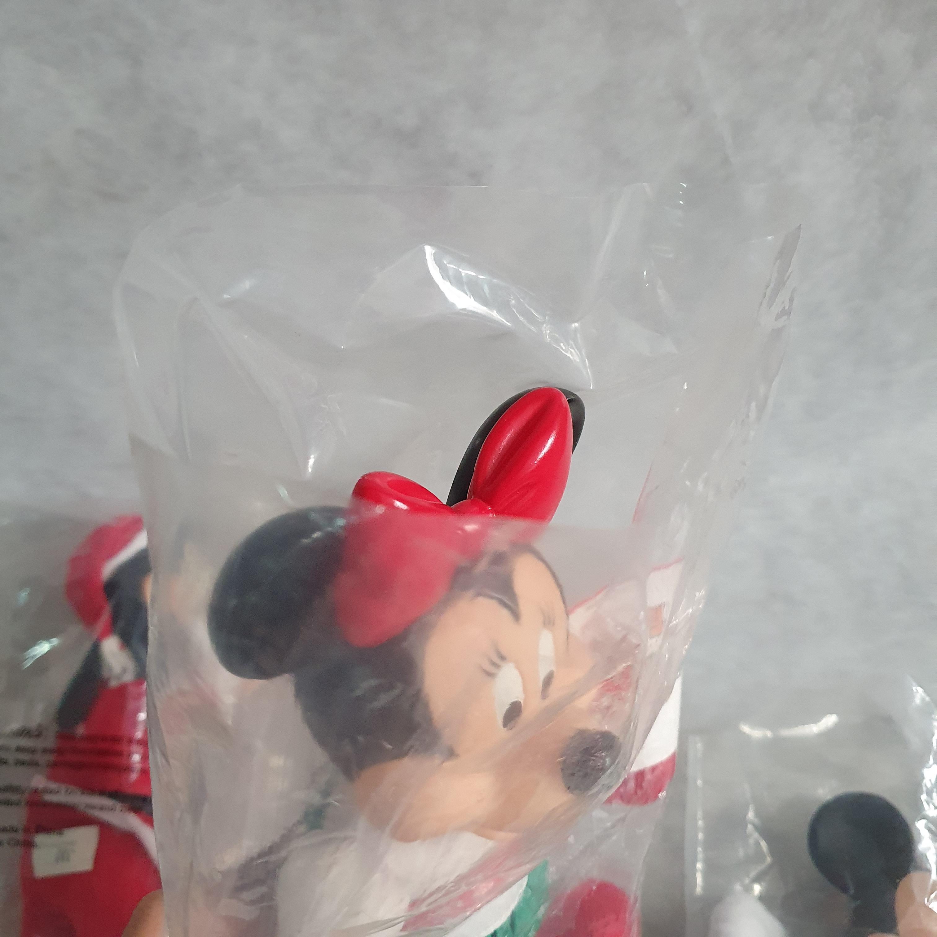 ตุ๊กตา มิกกี้เม้าส์ / มินนี่เม้าส์ / โดนัลด์ ดั๊ก / กู๊ฟฟี่ ในชุดคริสต์มาส Disneyland California x McDonald's Happy Meal : Christmas : Mickey Mouse / Minnie Mouse / Donald Duck / Goofy