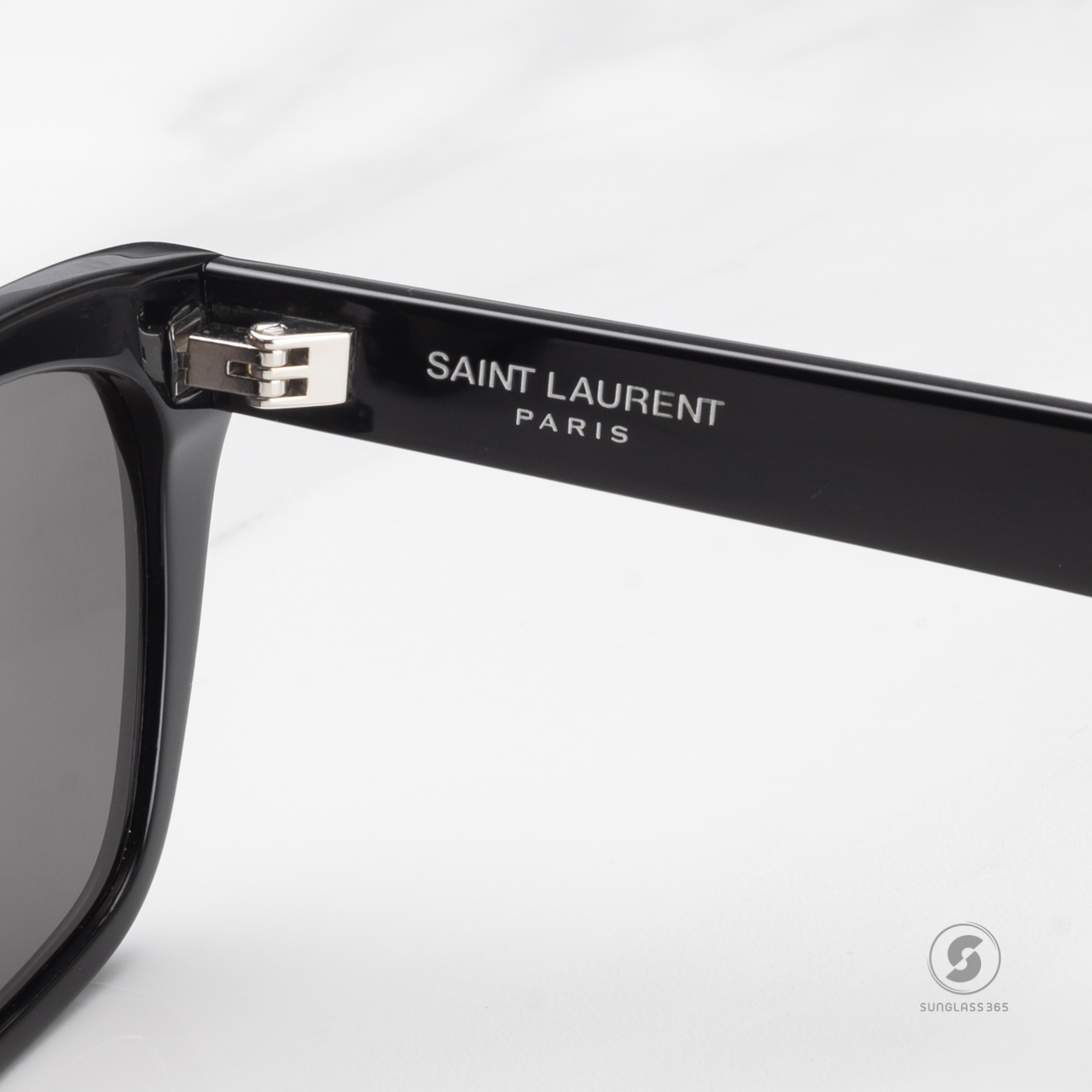 แว่นกันแดด YVES SAINT LAURENT SL598 001