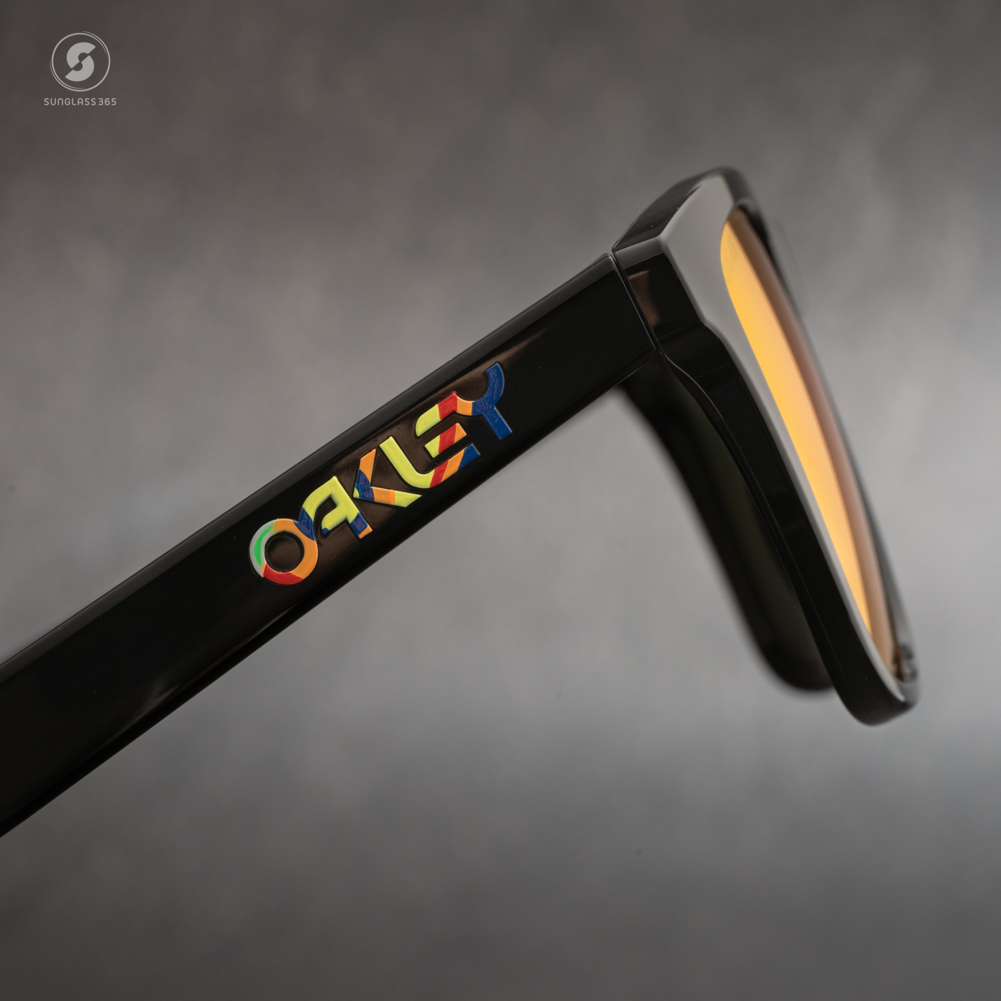 OAKLEY Valentino Rossi OO9013 E6 Prizm Everyday Ruby