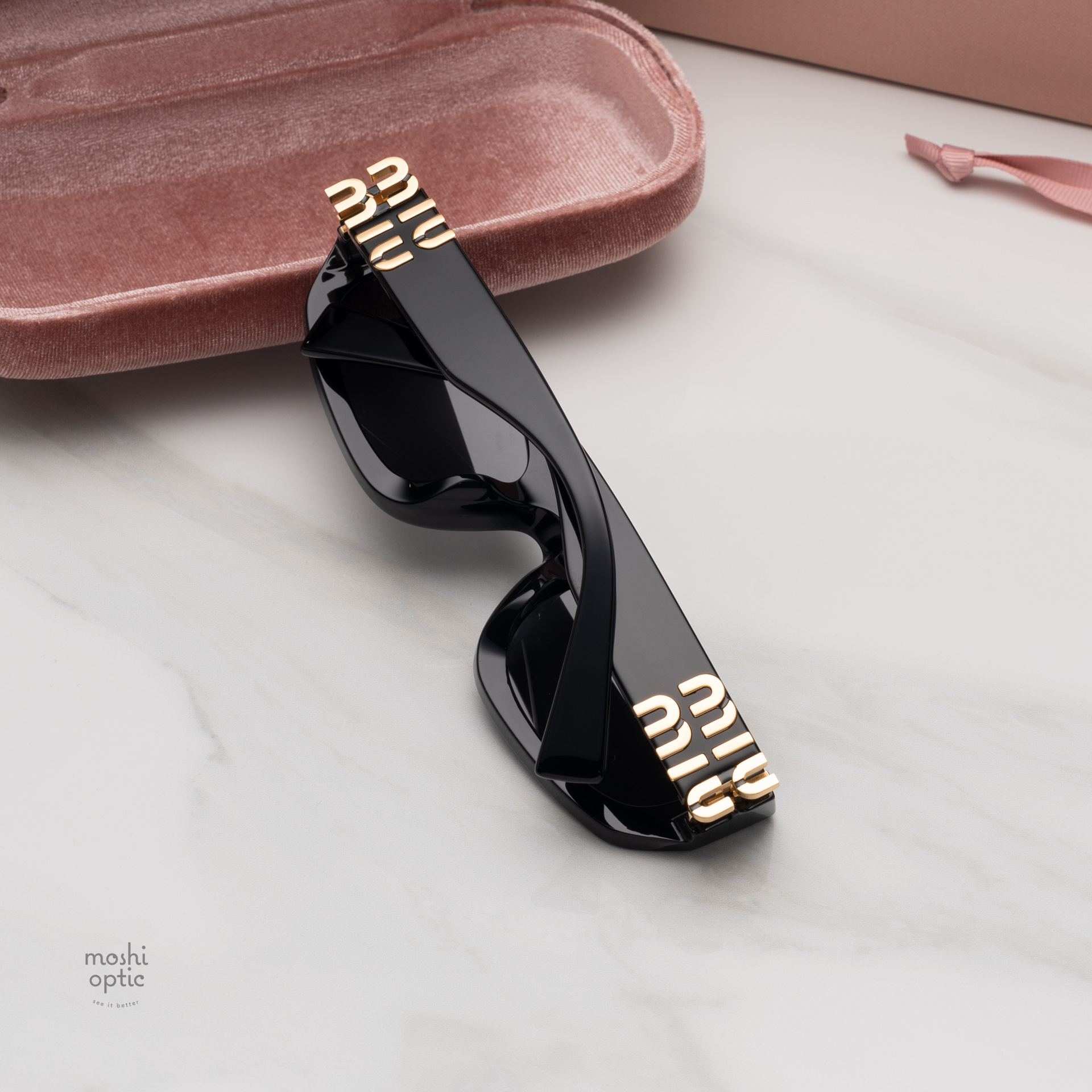 แว่นกันแดด Miu Miu MUB04SF 16K08Z