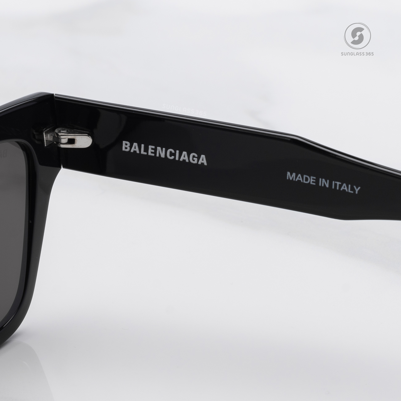 แว่นกันแดด Balenciaga BB0307SA 001