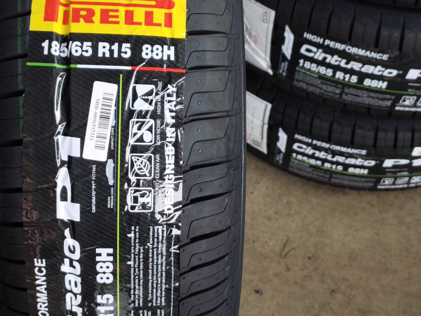 PIRELLI CINTURATO P1 185/65R15 88H