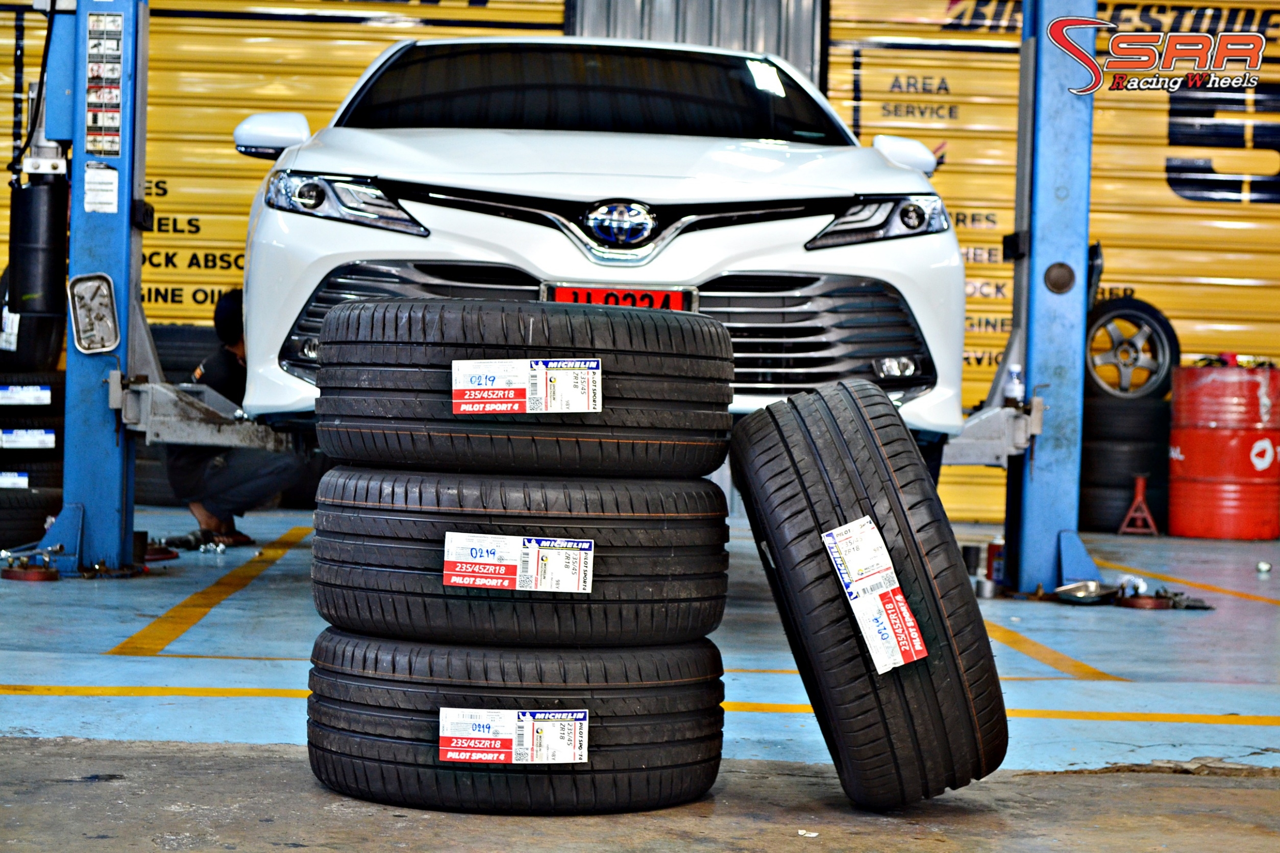 MICHELIN PILOT SPORT4 235-45-18 ปี19 มาใหม่ ราคาถูก