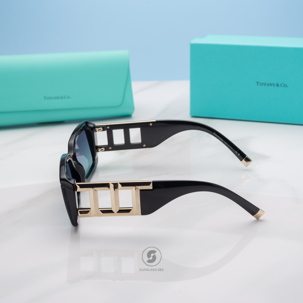 แว่นกันแดด TIFFANY & Co. TF4197 80019S