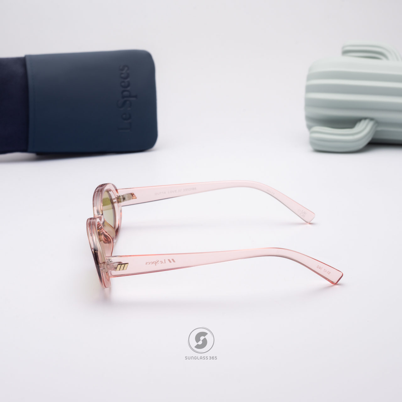 แว่นกันแดด Le Specs LSP2352166 Outta Love Rose Water