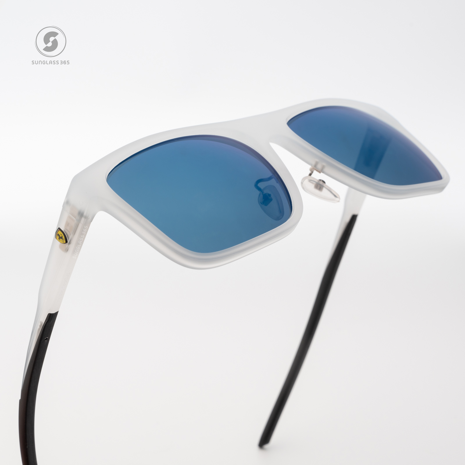 แว่นกันแดด Scuderia Ferrari FZ6006F 505/55