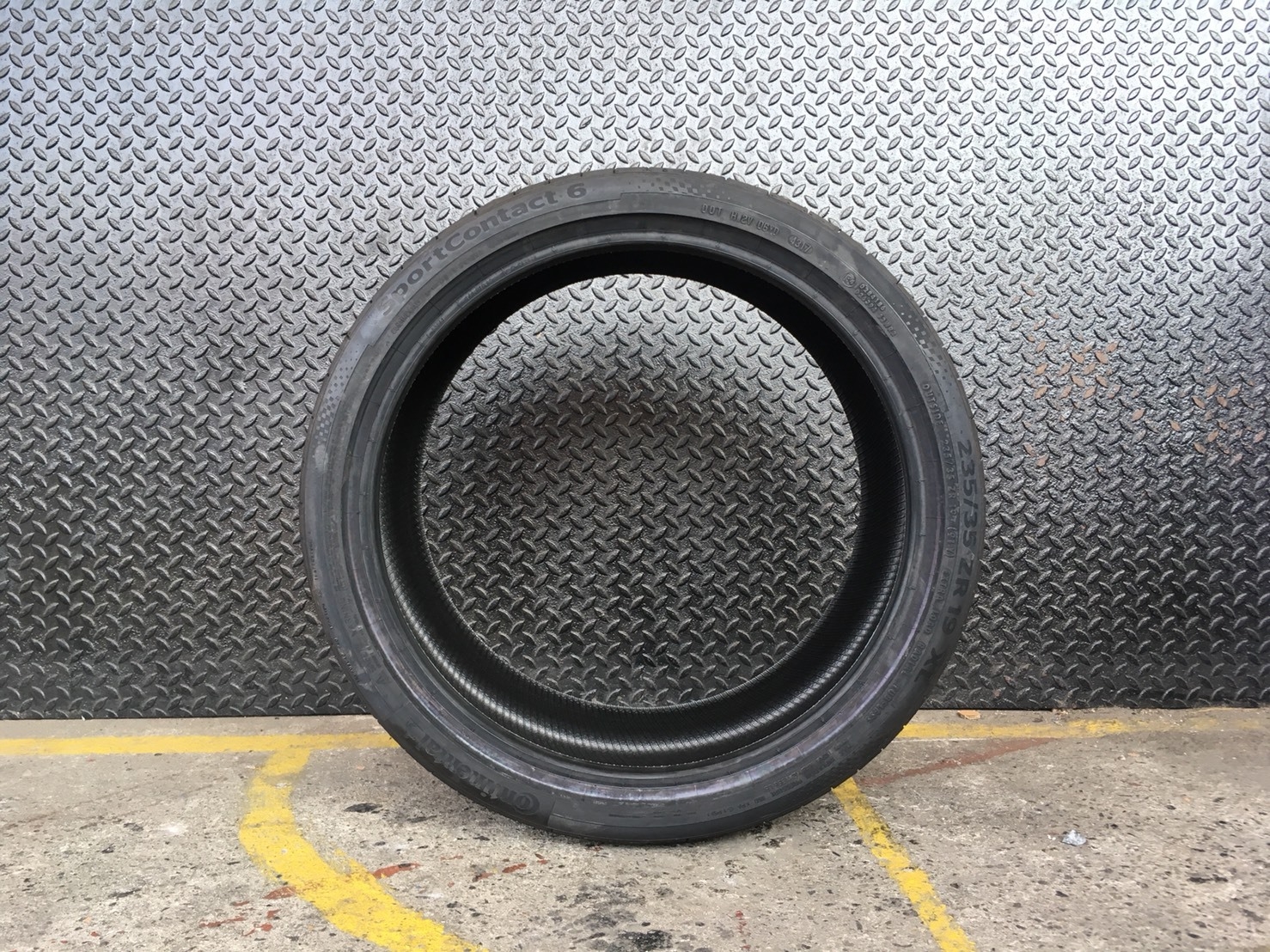 CONTINENTAL CONTACT6 CSC6 235-35-19 เส้น 8500 ปกติ 14000