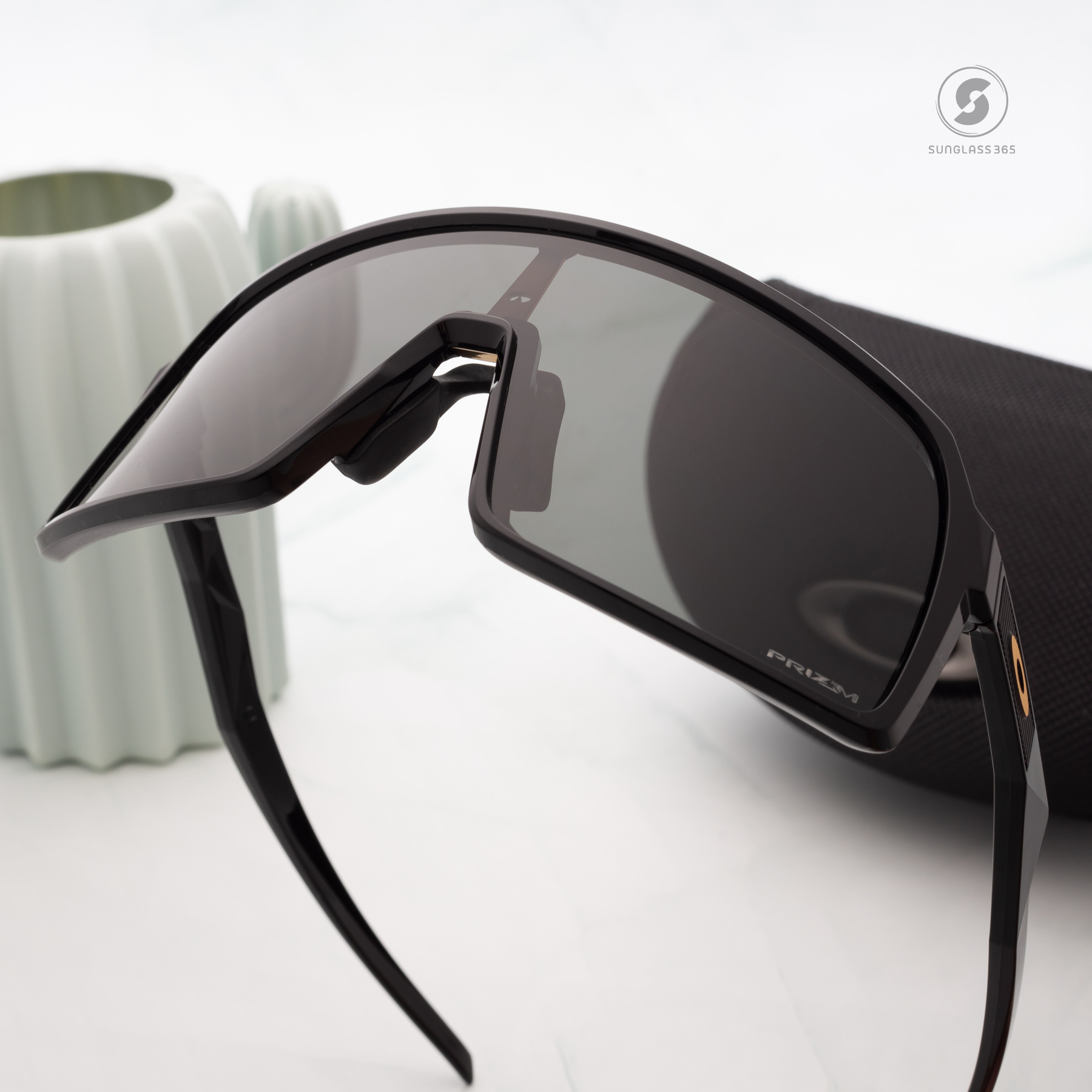 OAKLEY OO9406A-23 Sutro(A) Polished Black Prizm Grey