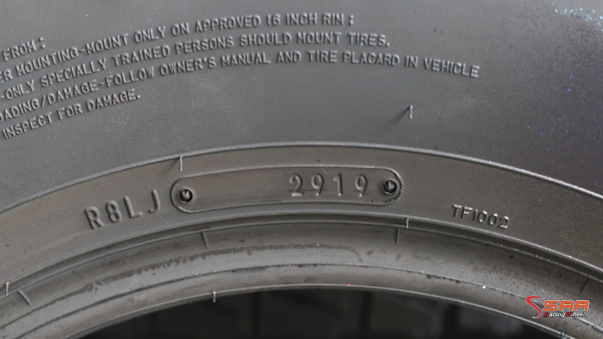 ยางเข้าใหม่ ลดราคา FALKEN AT01 265/70R16 112S Y19