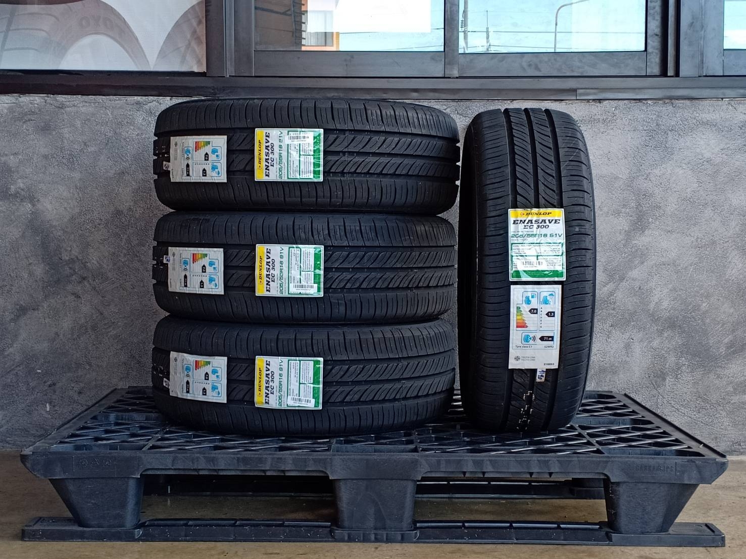 DUNLOP 205/55R16 ENASAVE EC 300 91V MADE IN THAILAND