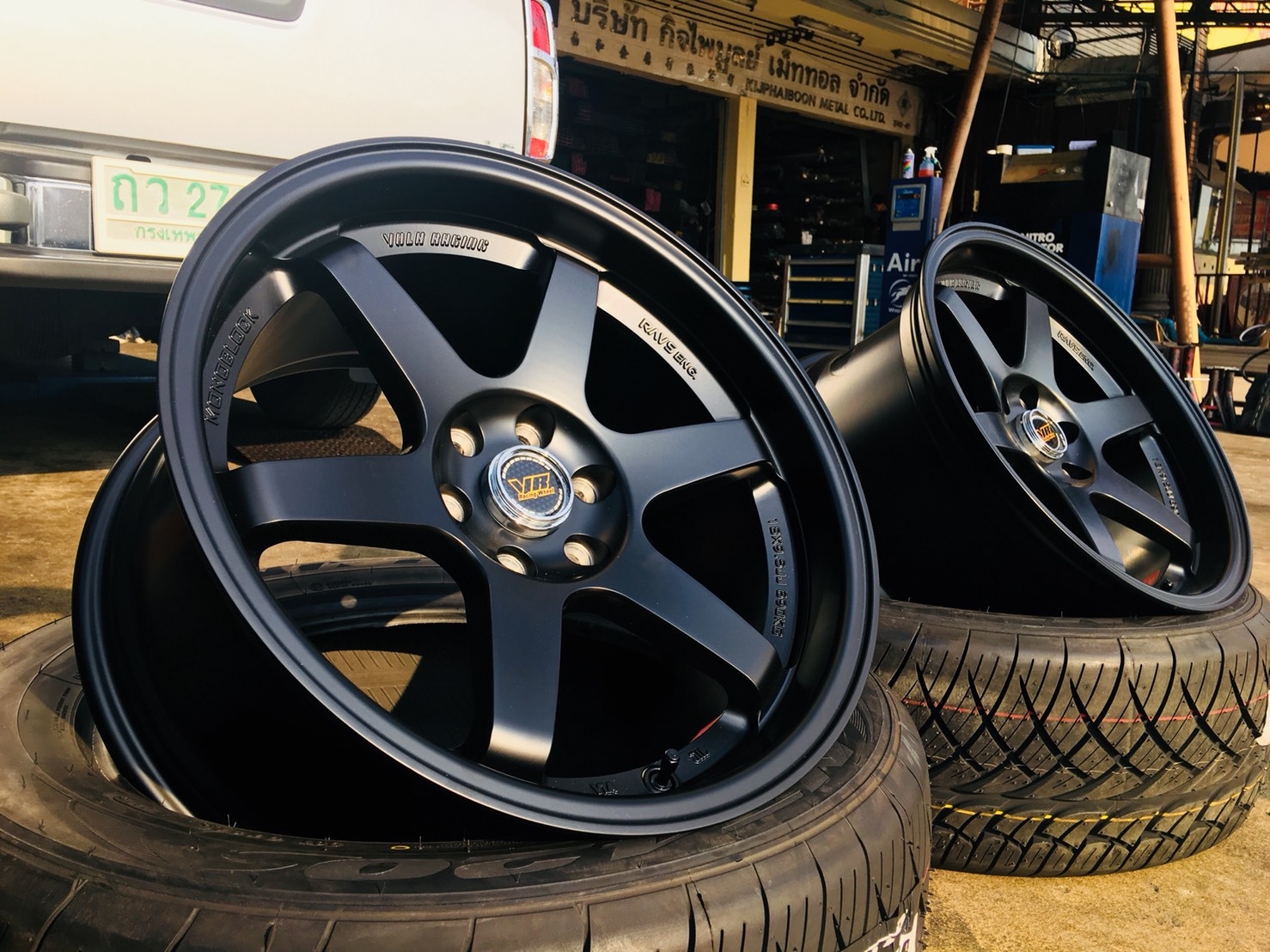 TE37 ขอบ18 ใส่ นาวาร่า ราคาถูก