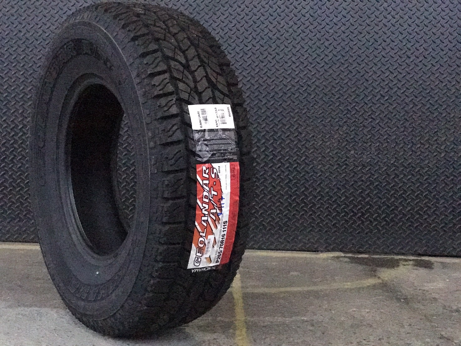 YOKOHAMA GEOLANDAR AT-S G012 265-70-16 เส้น 3พันกว่า