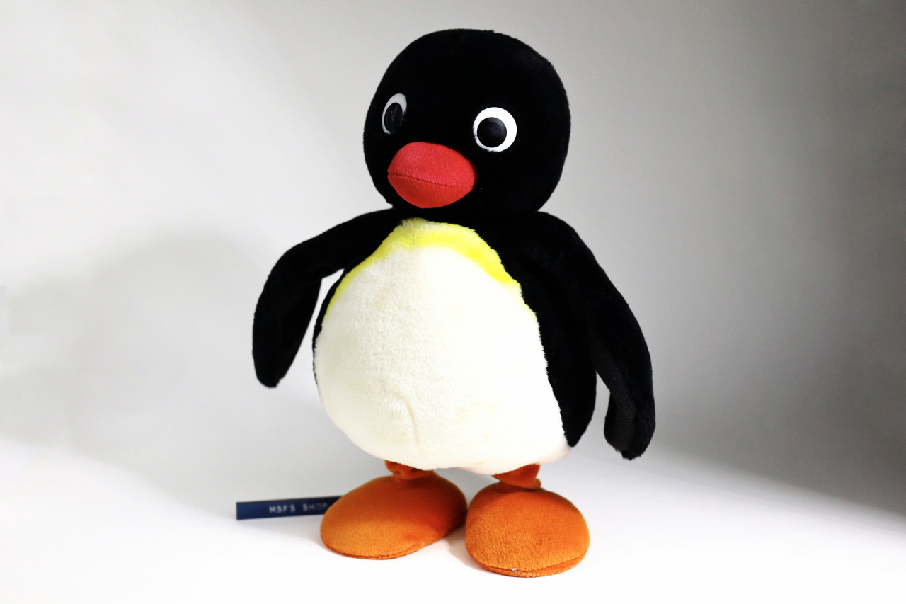 [Vintage] เพนกวิ้น Pingu ตุ๊กตาผ้า ขยับปีก และขาได้ ไม่ได้ลองใส่ถ่าน