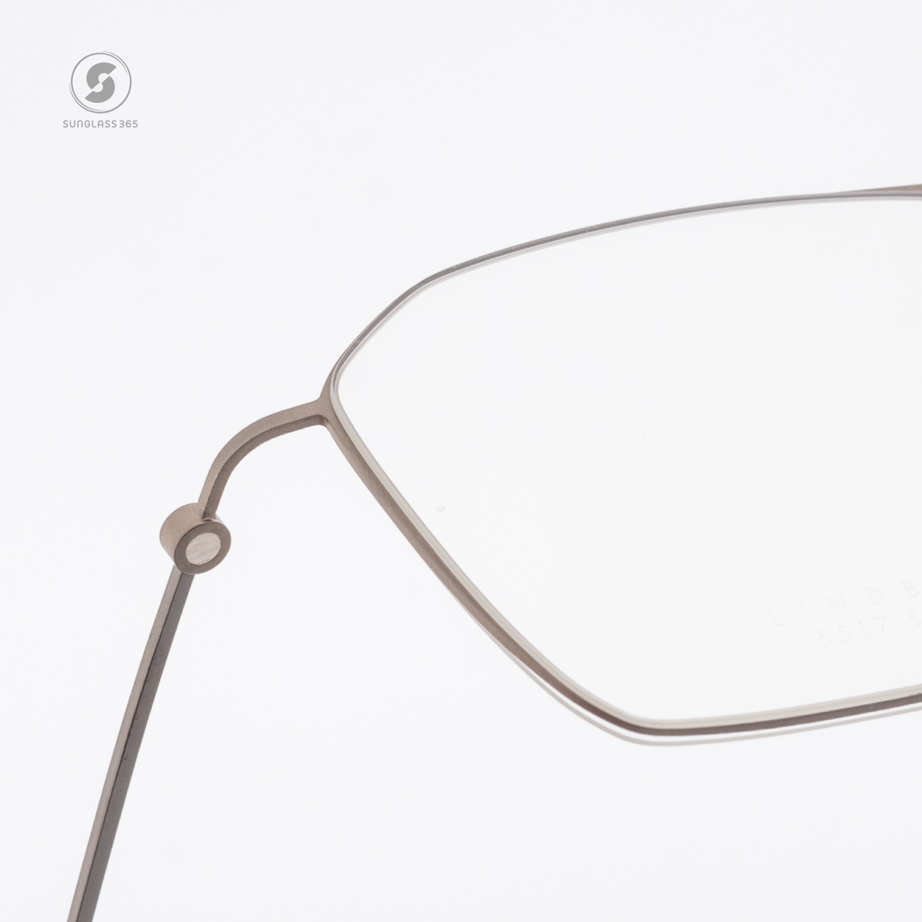 แว่นสายตา Lindberg Thintanium 018 13C87 5517 T850 U9