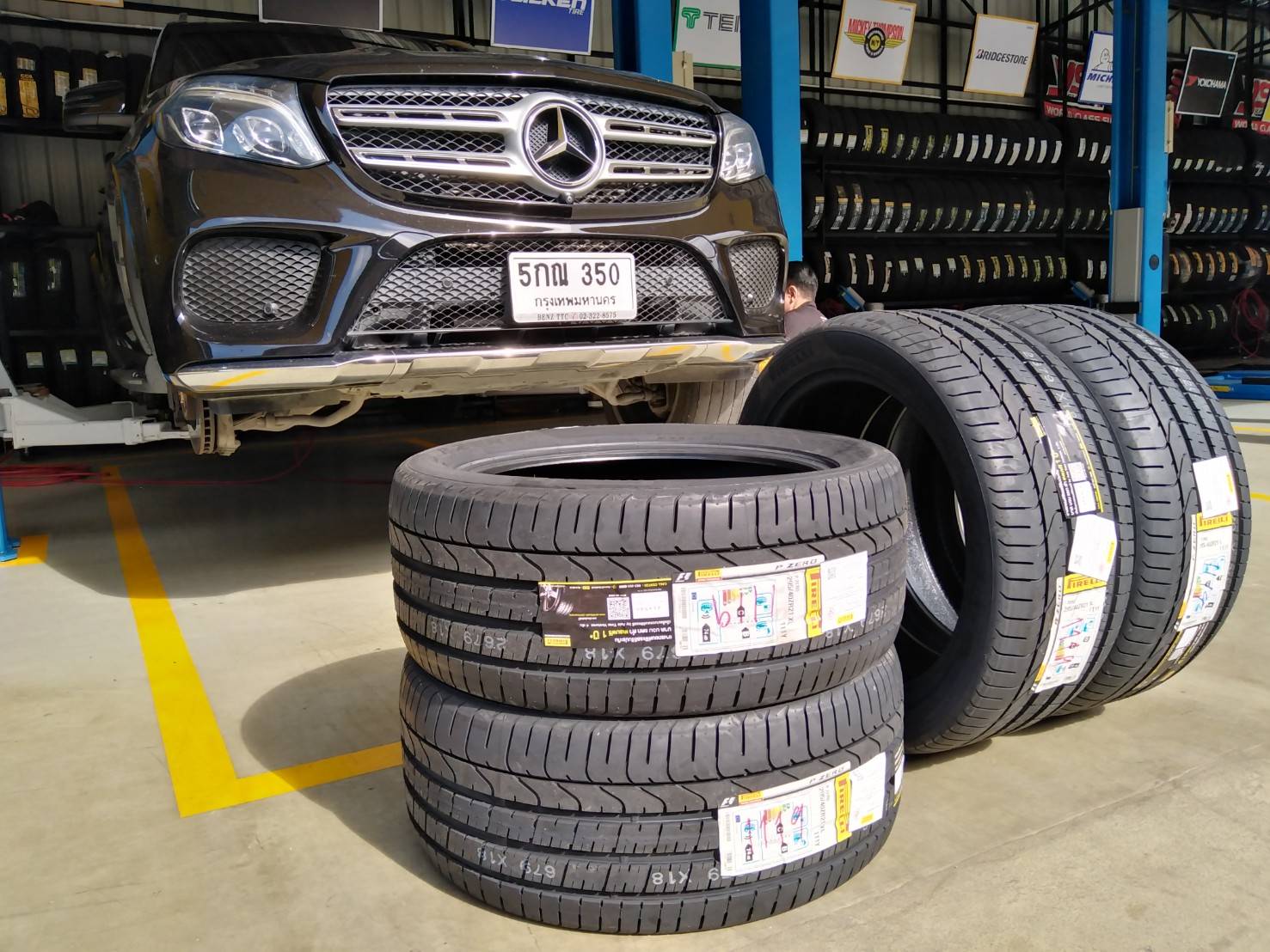 ยางใหม่ PIRELLI PZERO 295/40-21 ปี19 ราคาพิเศษ