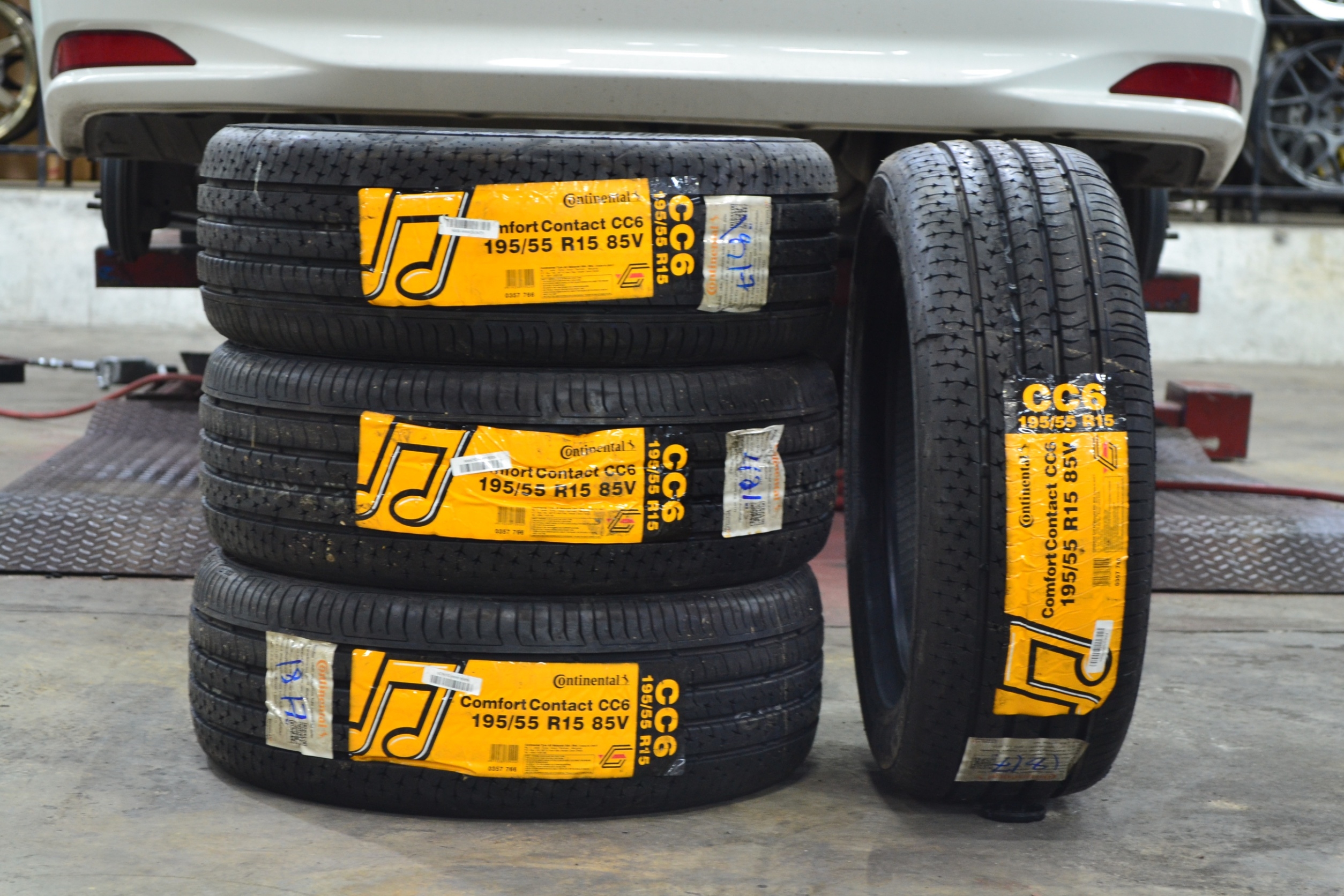 ยางใหม่ CONTINENTAL CC6 195/55-15 ราคาพิเศษ