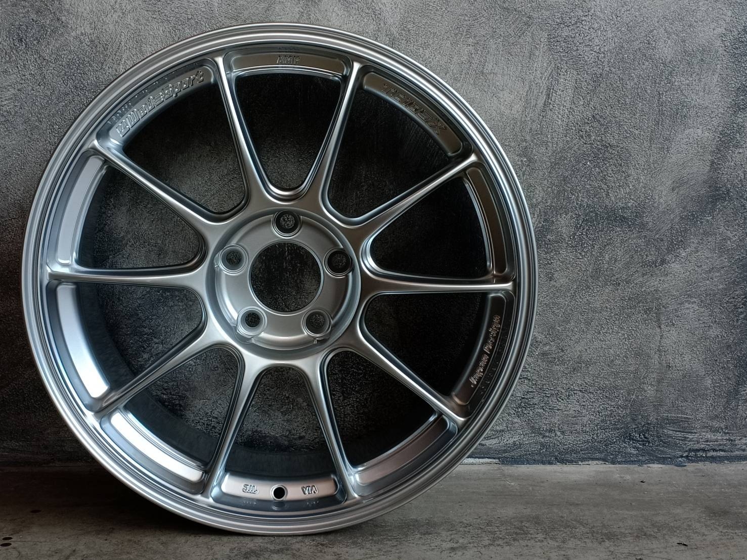 AOW-105X (FLOWFORMING) 18X8.75 5H114.3 35 73.1