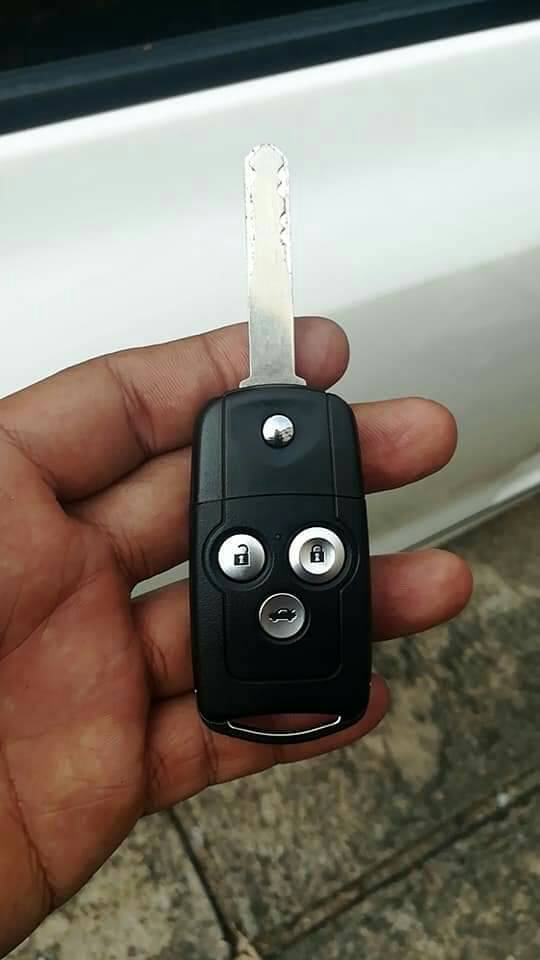 ช่างกุญแจสระแก้ว โทร.0863937706
