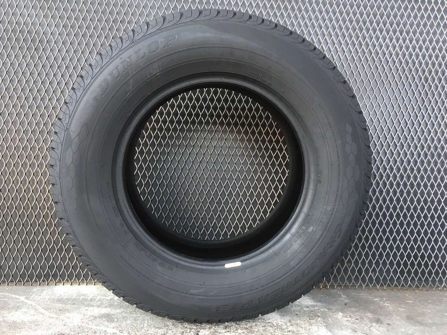 DUNLOP PT3 265/65-17 ยางใหม่ปี19 ราคาพิเศษ