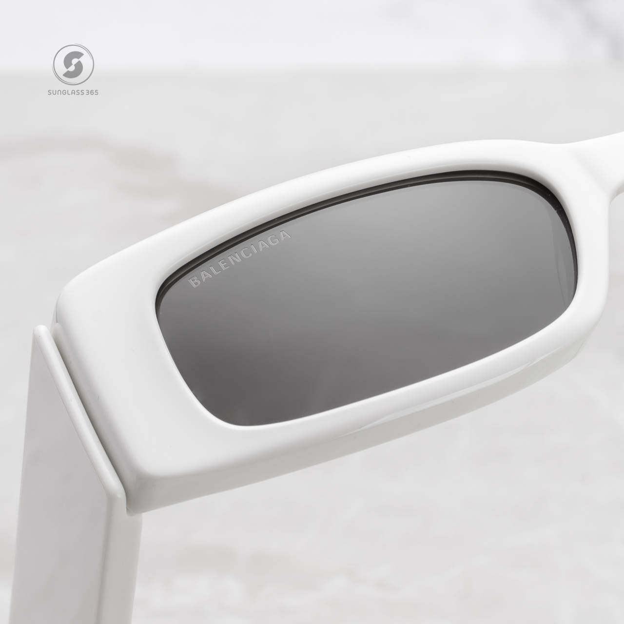 แว่นกันแดด Balenciaga Max Rectangle BB0260S 003
