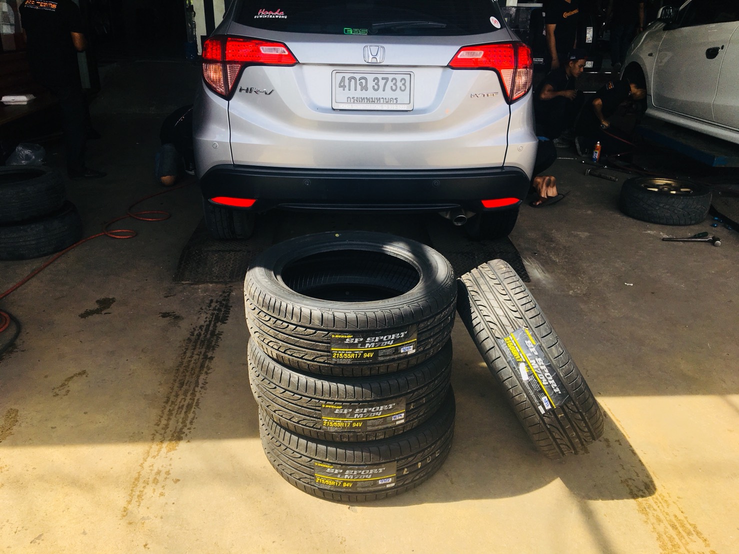 DUNLOP LM704 205w40s17 เส้น 2,000 ปกติ 4000