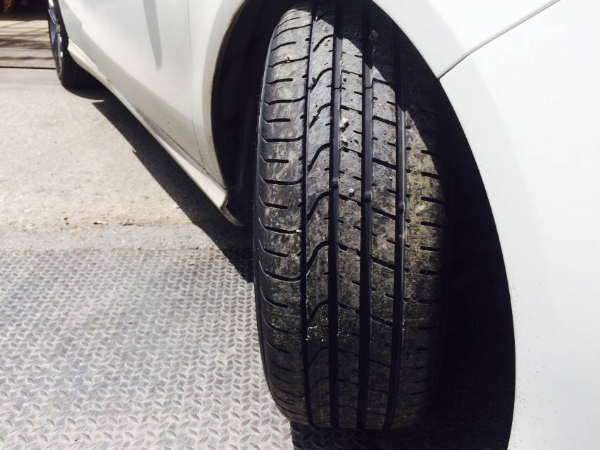 PIRELLI PZERO RFT 225/40-18 เส้น 12000 บาท ปกติ 15500 บาท