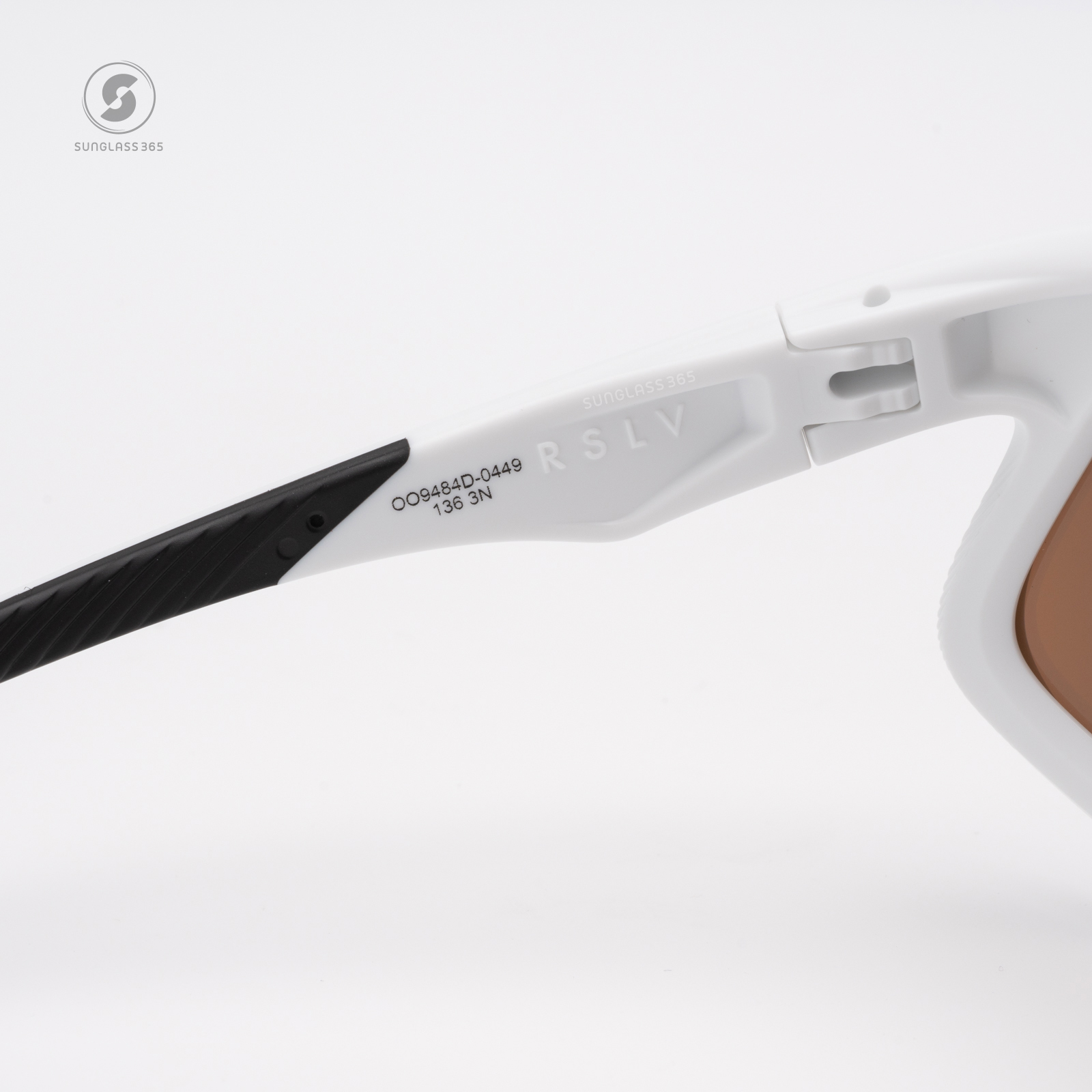 Oakley RSLV OO9484D-04 Matte White Prizm 24K