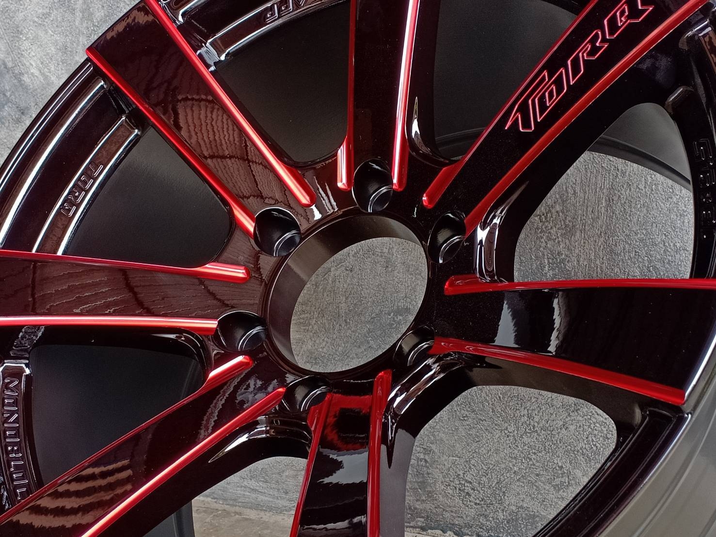 GTR 18X9.5 6X139.7 25 106.1 BKR