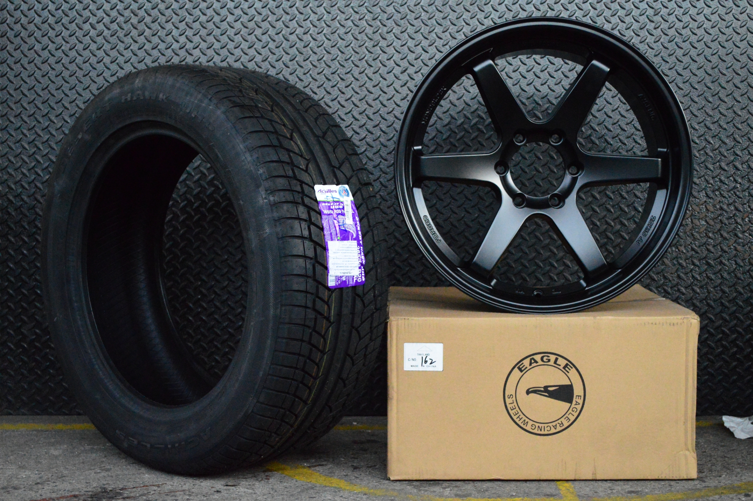 ล้อใหม่ขอบ20พร้อมยาง ACHILLES ชุด 24900 ปกติ 48000 บาท