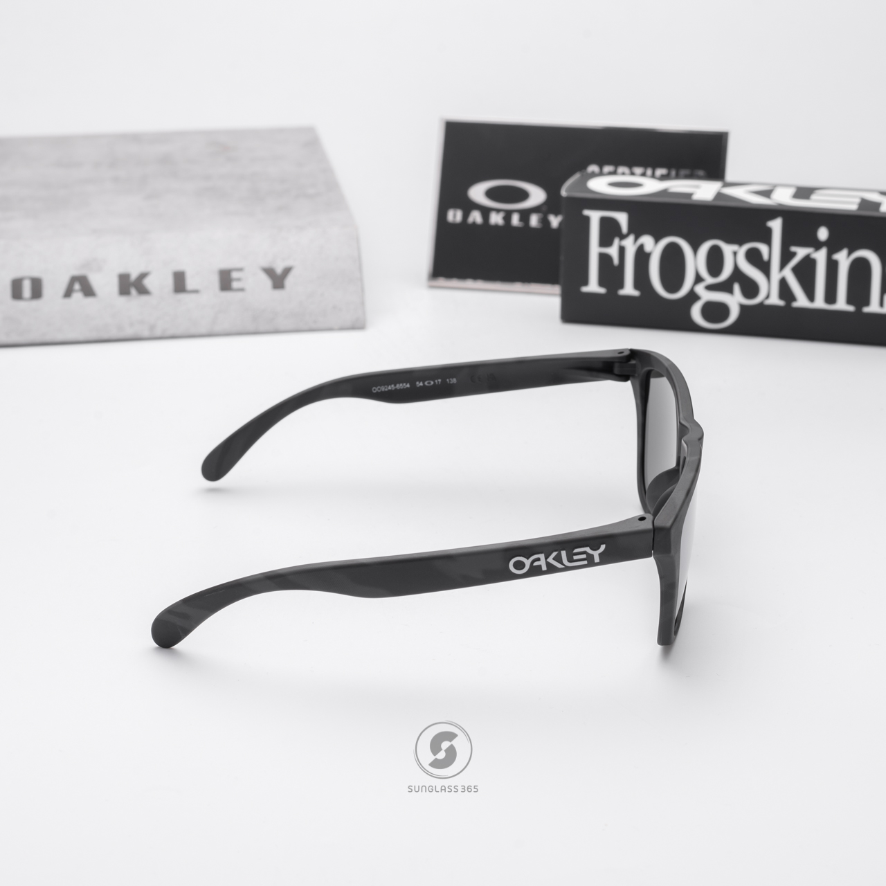 Oakley OO9245-65 Frogskins prizm black