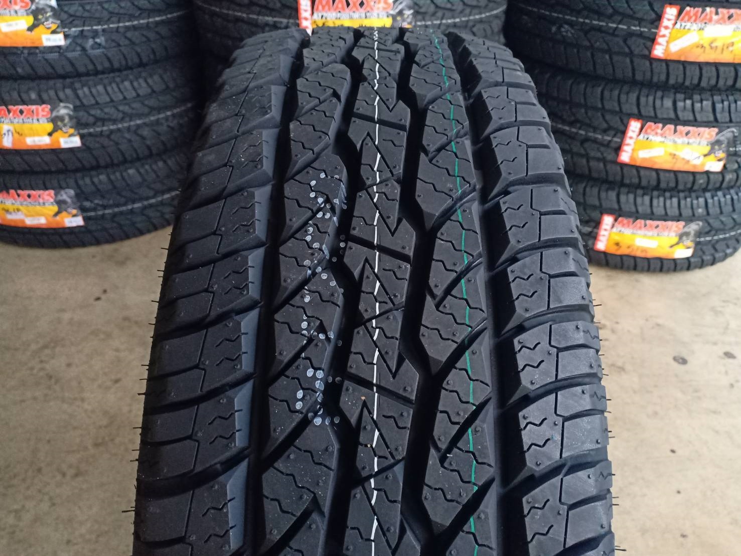 MAXXIS AT700 245/70-16 ปี19 ลดราคา